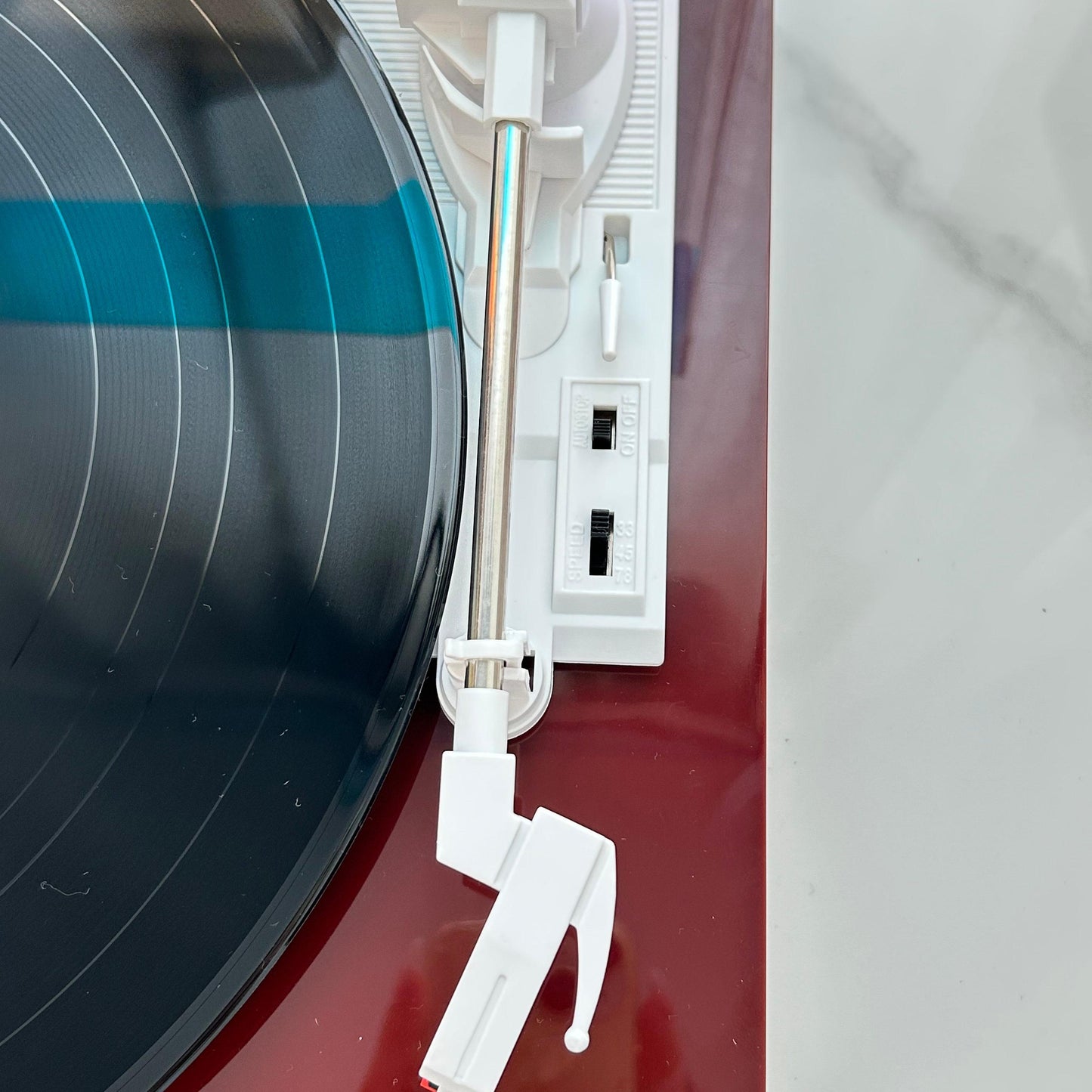 Dcolorful 211 | Designer Piano Lacquer Vinyl Record Player with Built-in Bluetooth Hi-Fi Speakers