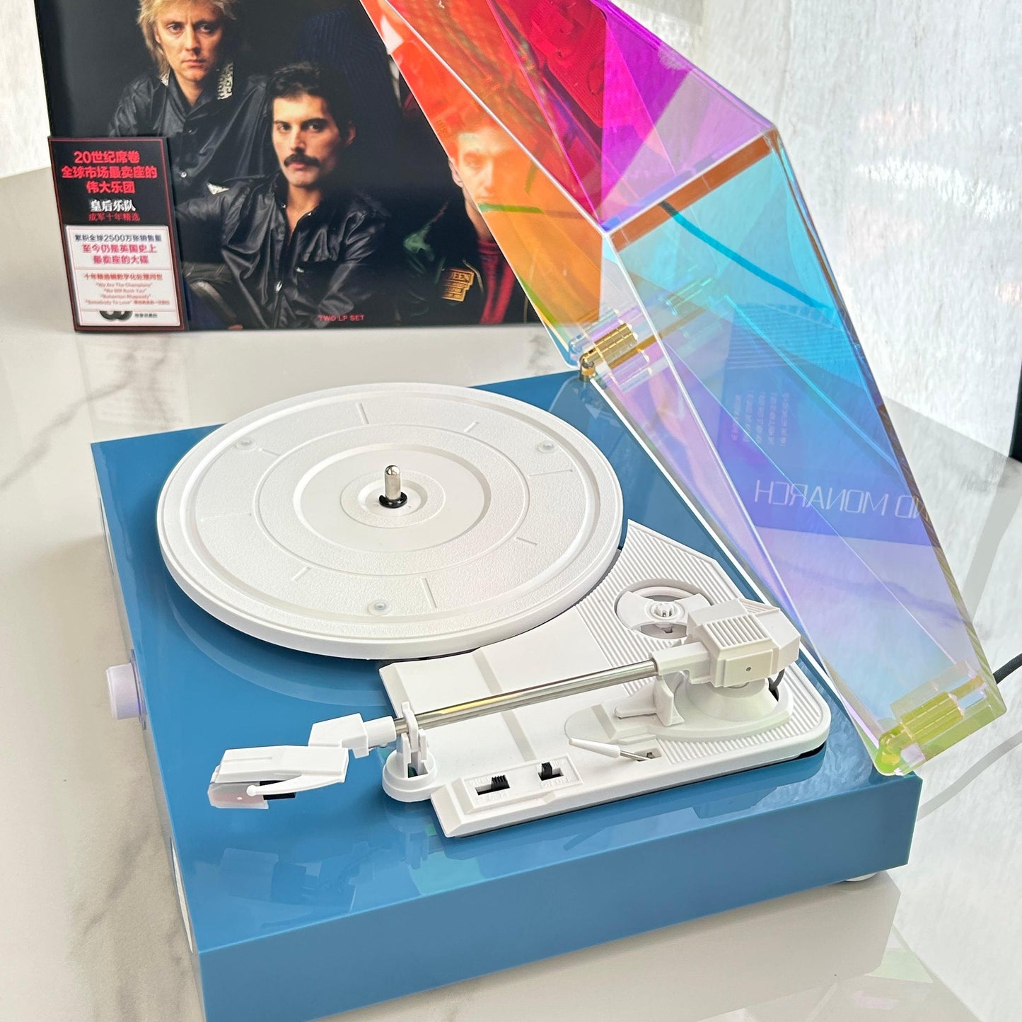 Dcolorful 211 | Designer Piano Lacquer Vinyl Record Player with Built-in Bluetooth Hi-Fi Speakers
