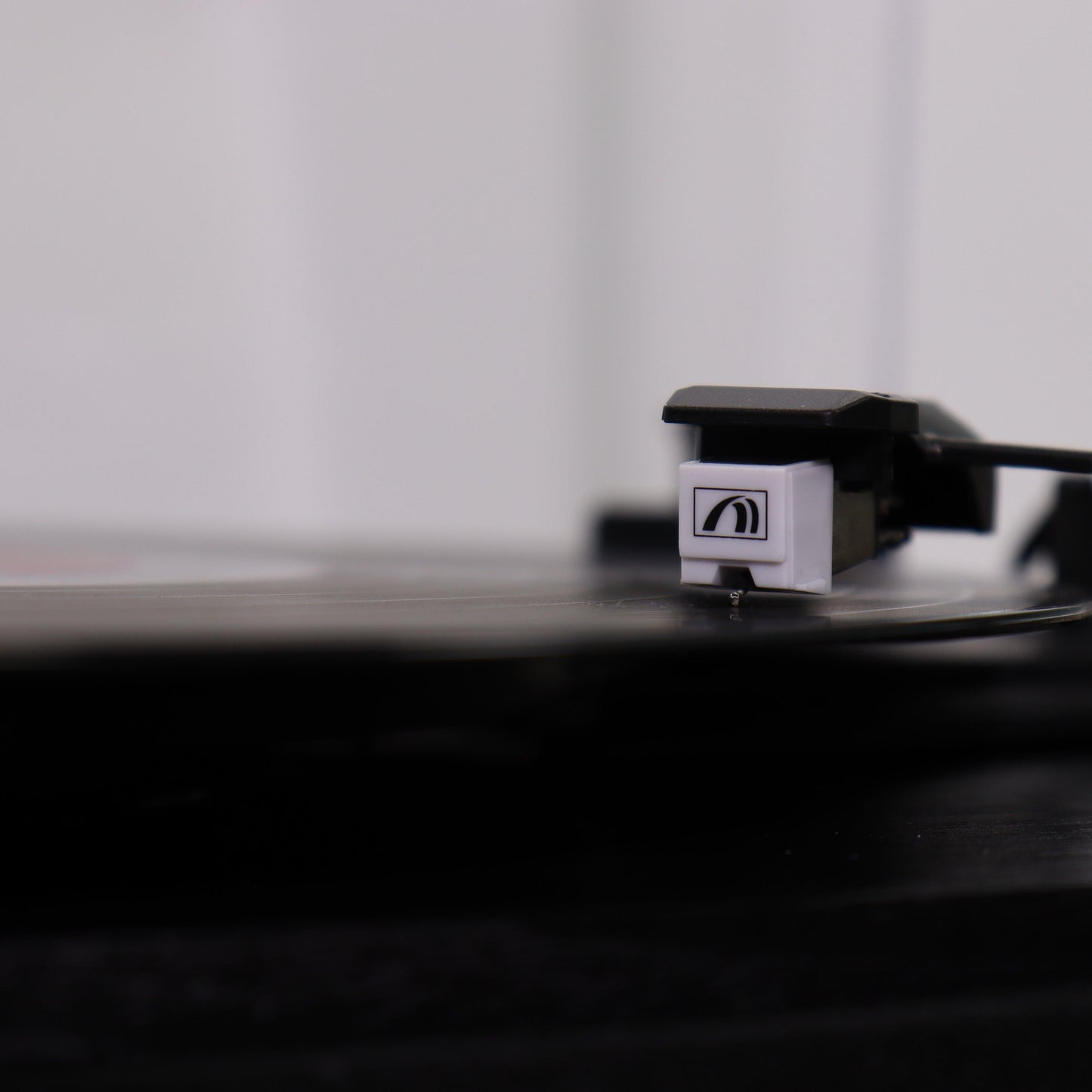 M103 Bluetooth Record Player with Bluetooth Input & Output and Built-in Speakers
