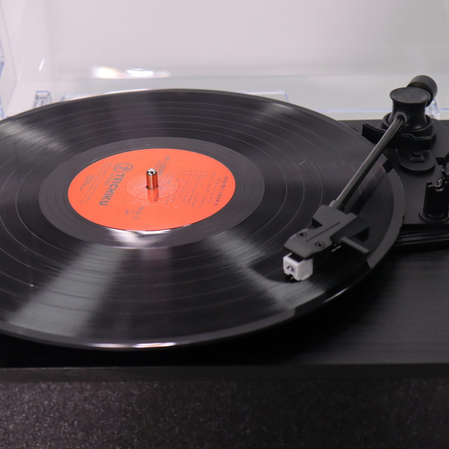 M101 Bluetooth Record Player with Built-in Stereo Speakers and EQ Control