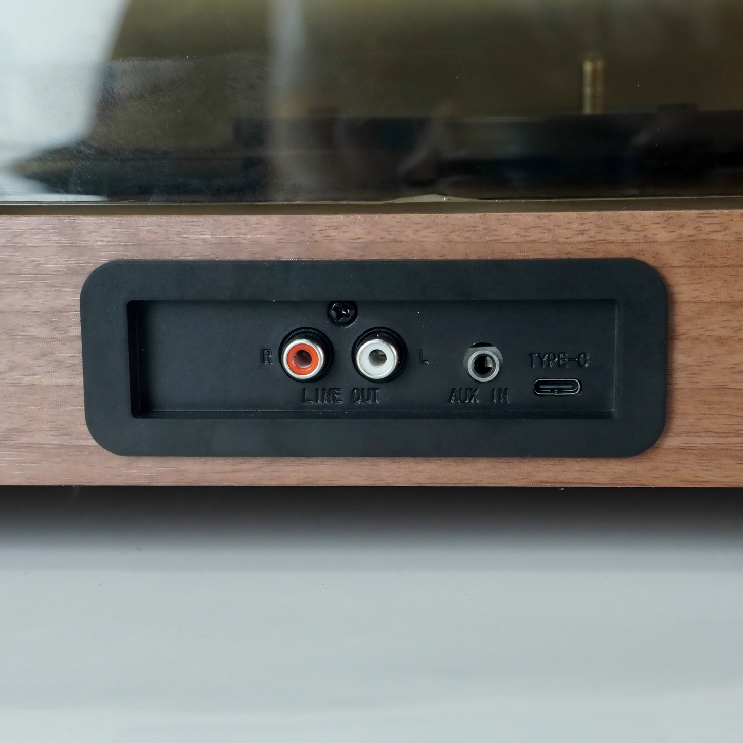 TR-L50 Vintage Turntable | Classic Vinyl Record Player with Twin Integrated Stereo Speakers