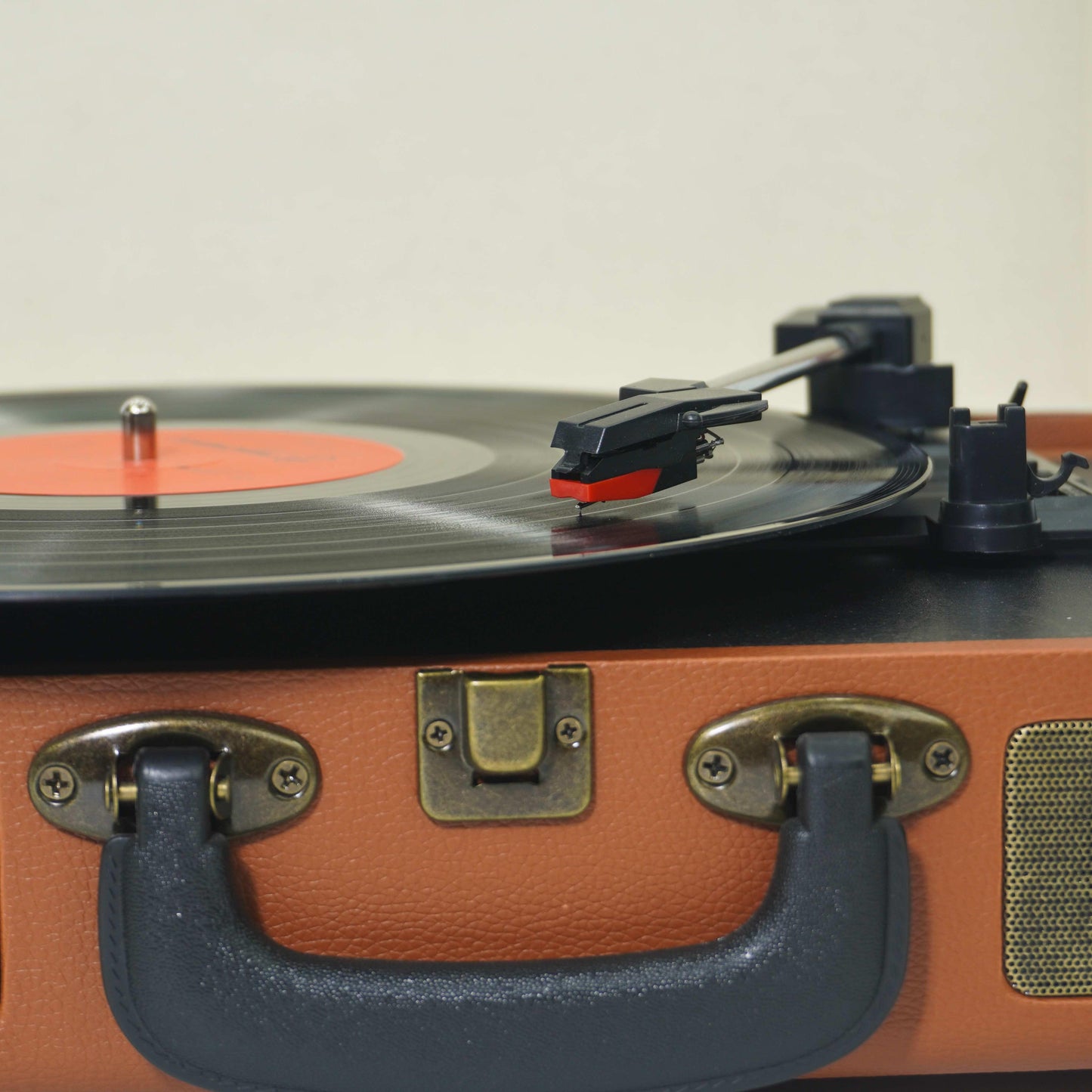 TR102 Portable Multi-Functional HIFI Record Player