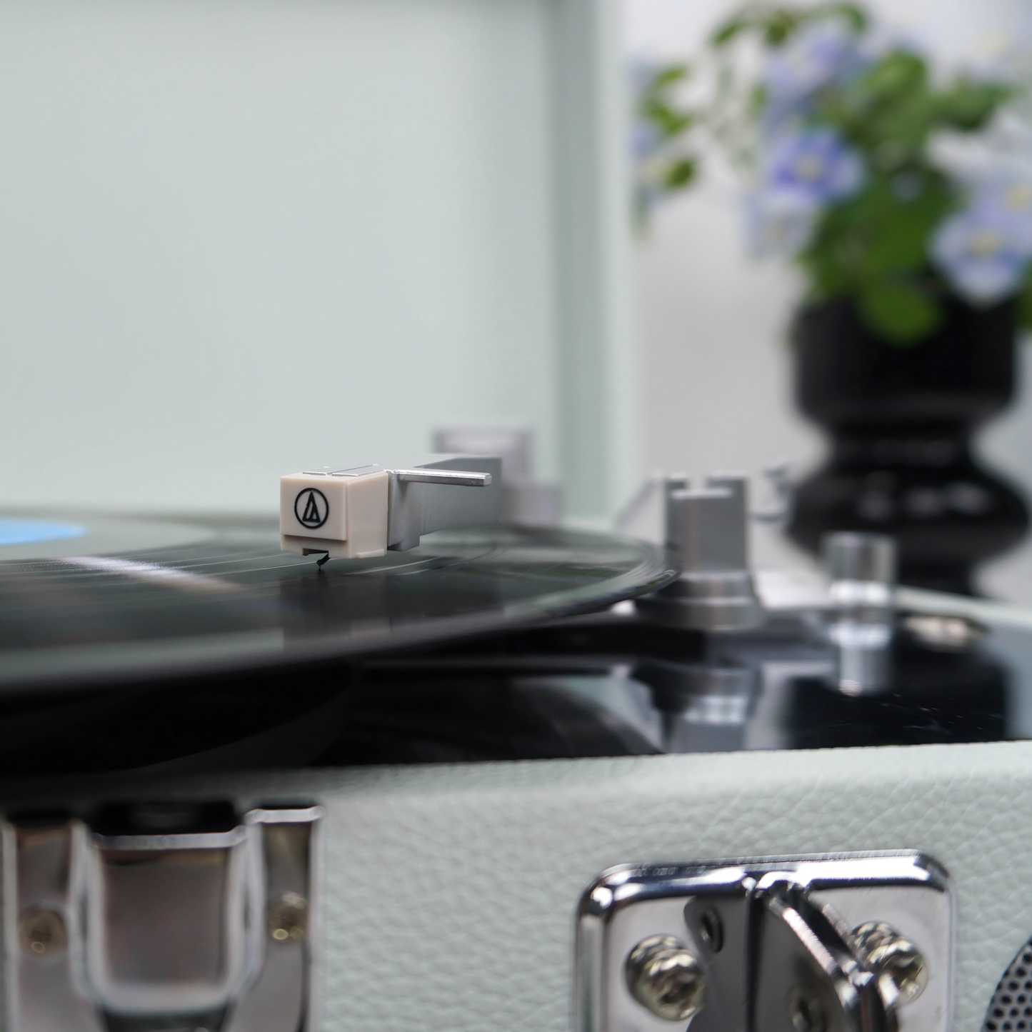 TR103MM Professional Turntable | High-Performance Moving Magnet (MM) Vinyl Record Player