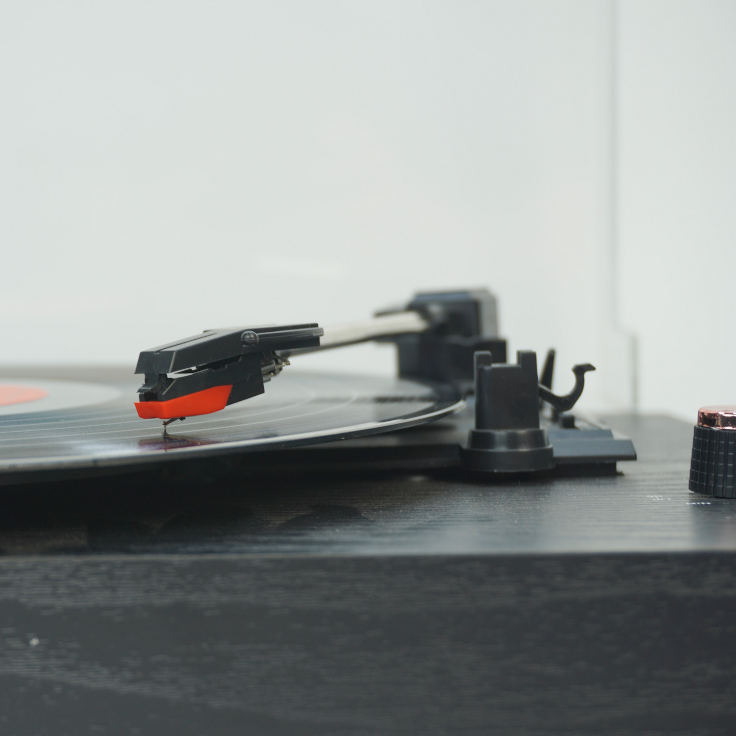 TR104 Classic Wooden All-in-One Vinyl Turntable