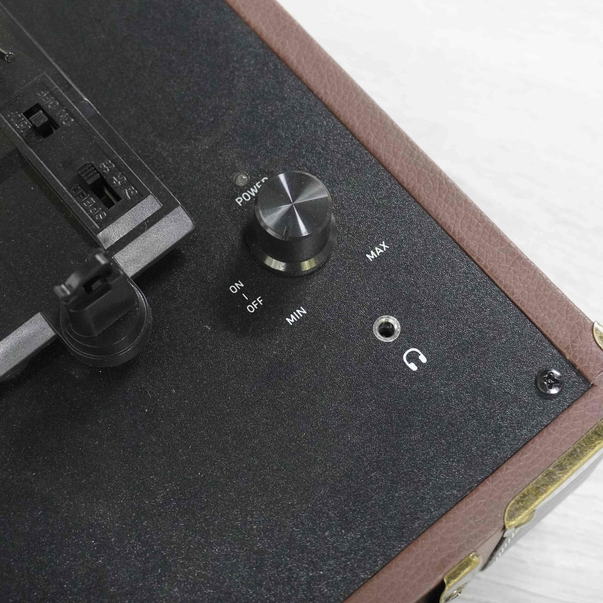 TR106 3-Speed Bluetooth Suitcase Record Player with Ruby Stylus