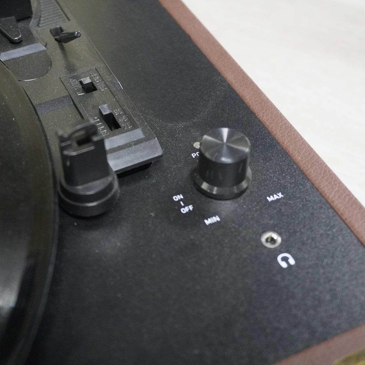 TR106 3-Speed Bluetooth Suitcase Record Player with Ruby Stylus