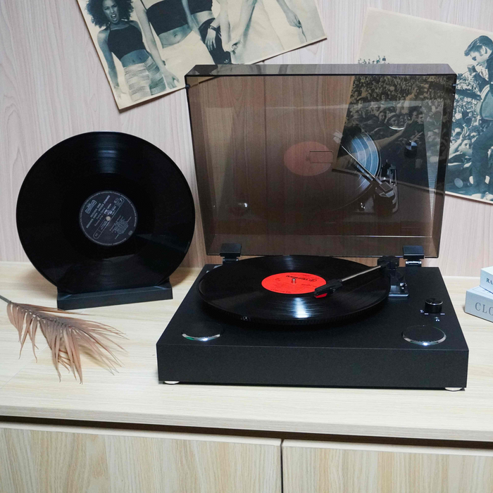 TR113 Vintage Hi-Fi Belt-Drive Turntable with Built-in Stereo Speakers